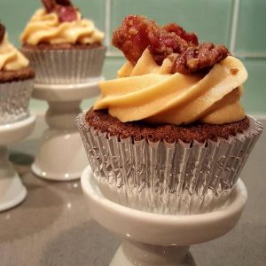 Bacon Crumble Cupcake