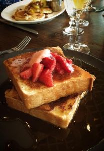 Toast and strawberries